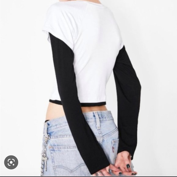 OMIGHTY Mom this hurts so bad crop top - Picture 2 of 4